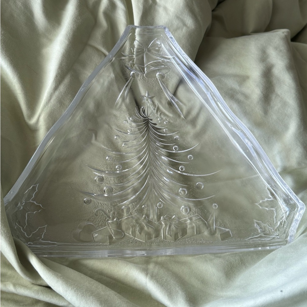 Elegant Clear Glass Christmas Tree Decor